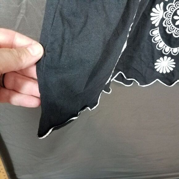 BCBG MAXAZRIA Peasant Boho Cotton Tunic Dress Black White Embroidered Size Small - Picture 11 of 14